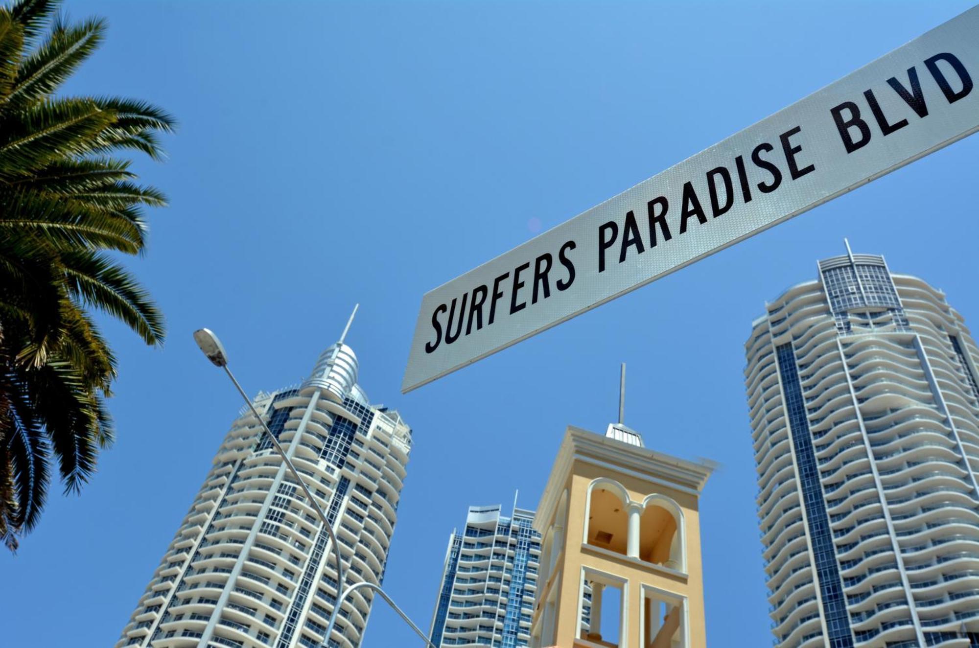 Panoramic Views Surfers-chevron.